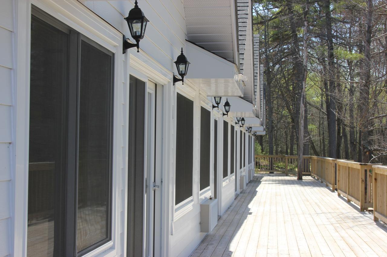 Sportsman'S Inn Resort & Marina Killarney Exteriör bild
