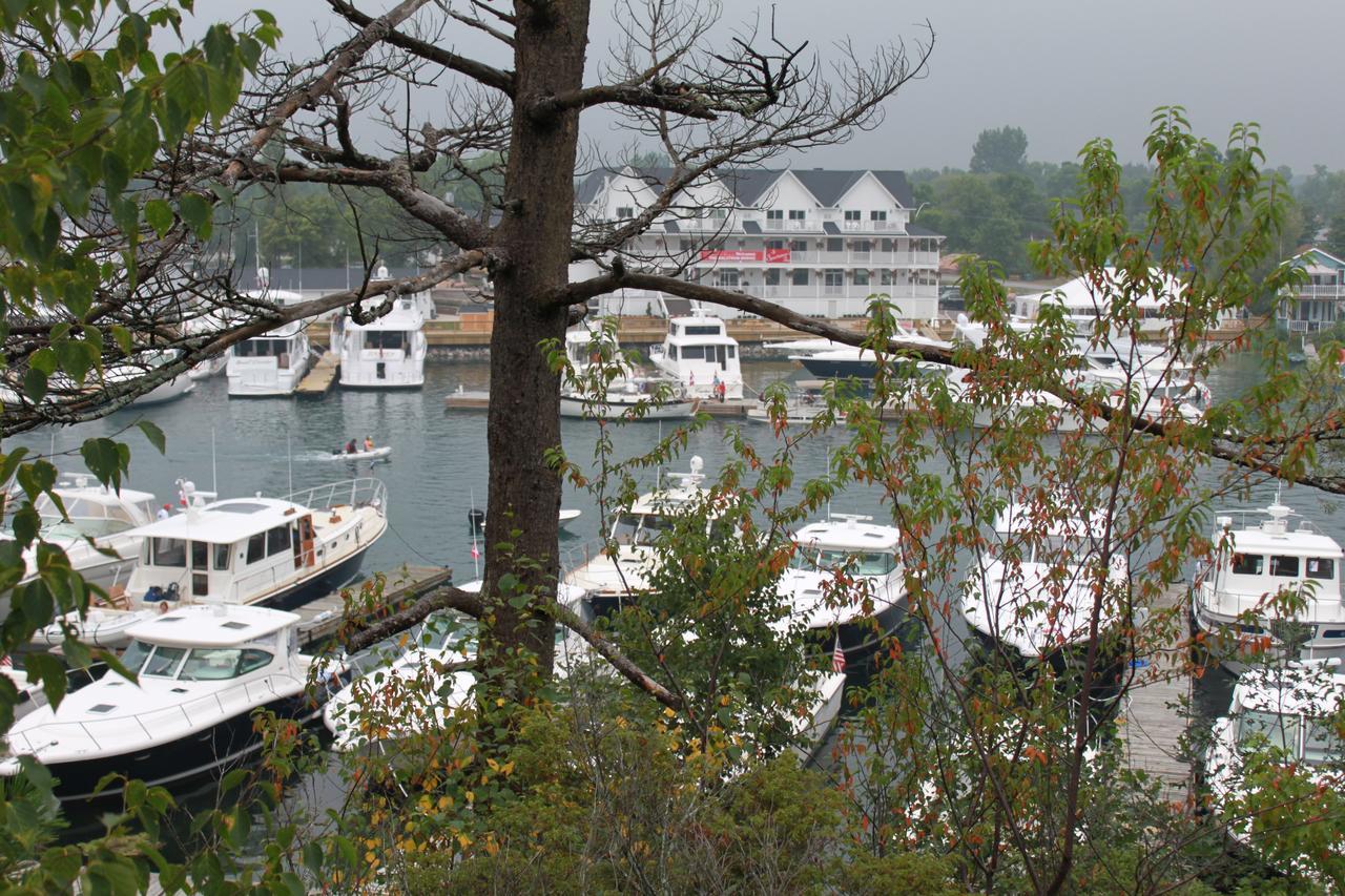 Sportsman'S Inn Resort & Marina Killarney Exteriör bild