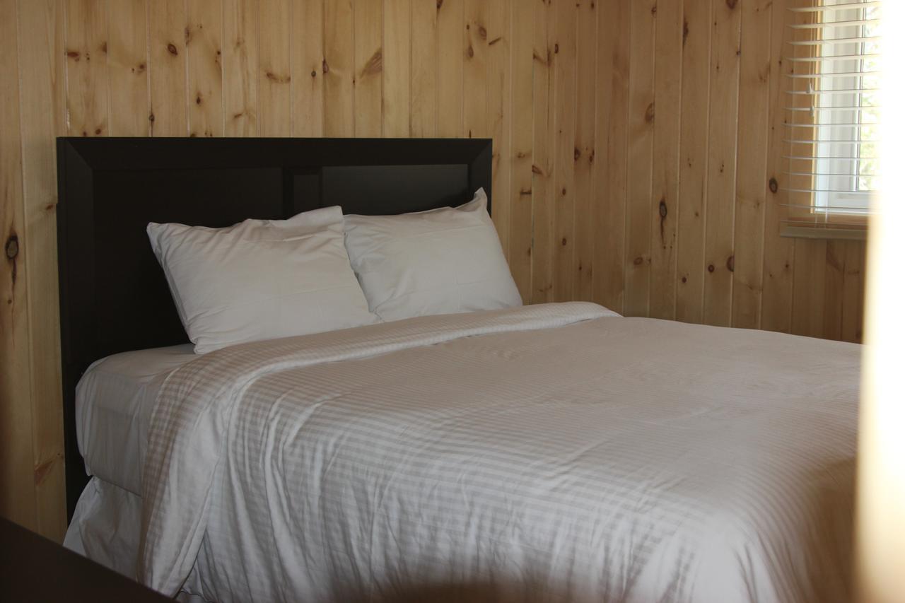 Sportsman'S Inn Resort & Marina Killarney Exteriör bild