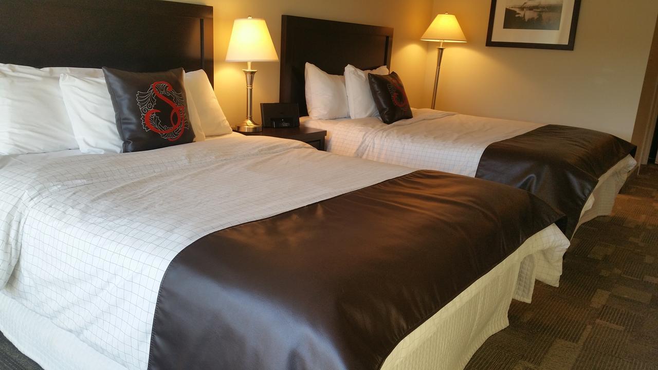 Sportsman'S Inn Resort & Marina Killarney Exteriör bild